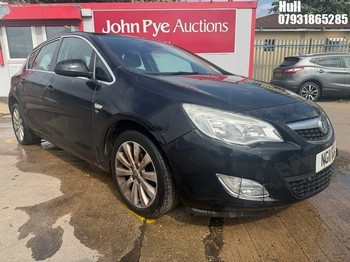 Location: Hull - 2011 VAUXHALL ASTRA ELITE 5 Door Hatchback REG: NG11GZJ, Keys: No, MOT Expiry date: 18/01/2027, 1598 Petrol, 5 Speed Manual Petrol, Former Keepers: 4