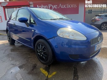 Location: Hull - 2008 FIAT GRANDE PUNTO ACTIVE 65 3 Door Hatchback REG: SB58BYY, Keys: No, MOT Expiry date: 11/10/2026, 1242 Petrol, 5 Speed Manual Petrol, Former Keepers: 12