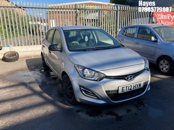 Location: Hayes - 2012 HYUNDAI I20 CLASSIC 5 Door Hatchback REG: ET12HYM, Keys: No, MOT Expiry date: 09/12/2025, 1248 Petrol, 5 Speed Manual Petrol, Former Keepers: 4