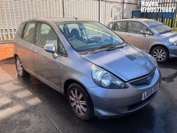 Location: Hayes - 2006 HONDA JAZZ SE 5 Door Hatchback REG: LB55OAS, Keys: No, MOT Expiry date: 02/09/2025, 1339 Petrol, 5 Speed Manual Petrol, Former Keepers: 3