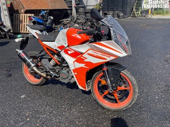 Location: Stapleford - 2022 KTM RC 125 22 Motorcycle REG: WN72NBL, Keys: No, MOT Expiry date: 14/12/2026, 125 Petrol,, Former Keepers: 1