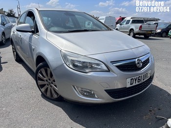Location: Belvedere - 2011 VAUXHALL ASTRA ELITE AUTO 5 Door Hatchback REG: DY61URL, Keys: No, MOT Expiry date: 28/10/2025, 1598 Petrol, 6 Speed Auto Petrol, Former Keepers: 6