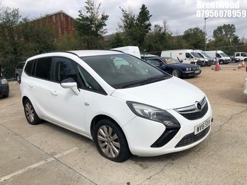 Location: Brentwood - 2016 VAUXHALL ZAFIRA TOURER DESIGN AUTO MPV REG: WV16SXA, Keys: No, MOT Expiry date: 11/08/2026, 1364 Petrol, 6 Speed Auto Petrol, Former Keepers: 4