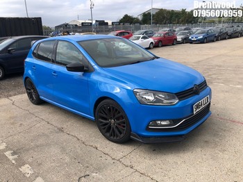 Location: Brentwood - 2015 VOLKSWAGEN POLO SE 5 Door Hatchback REG: SM64LLR, Keys: No, MOT Expiry date: 01/02/2027, 999 Petrol, 5 Speed Manual Petrol, Former Keepers: 6