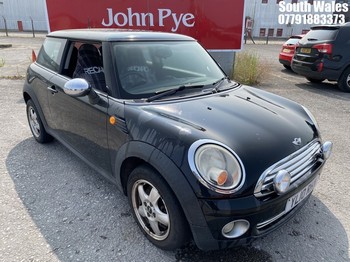 Location: South Wales - 2010 MINI COOPER 3 Door Hatchback REG: YL10RHV, Keys: No, MOT Expiry date: 28/01/2026, 1598 Petrol, 6 Speed Manual Petrol, Former Keepers: 4