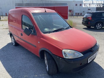 Location: South Wales - 2010 VAUXHALL COMBO 1700 CDTI Car Derived Van REG: WM59UZT, Keys: No, MOT Expiry date: 03/06/2026, 1248 Diesel, 5 Speed Manual Diesel, Former Keepers: 3