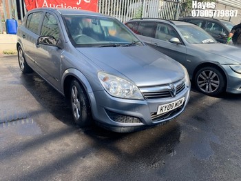 Location: Hayes - 2008 VAUXHALL ASTRA LIFE A/C 5 Door Hatchback REG: KY08WGM, Keys: No, MOT Expiry date: 27/11/2026, 1598 Petrol, 5 Speed Manual Petrol, Former Keepers: 9