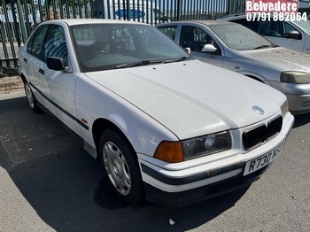Location: Belvedere - 1998 BMW 318 I AUTO 4 Door Saloon REG: R730NSO, Keys: No, MOT Expiry date: 27.02.2026, 1796 Petrol, 4 Speed Auto Petrol, Former Keepers: 2