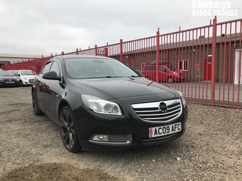 Location: Edinburgh - 2009 VAUXHALL INSIGNIA SRI NAV TURBO 5 Door Hatchback REG: AC09AFC, Keys: No, MOT Expiry date: 15/01/2026, 1998 Petrol, 6 Speed Manual Petrol, Former Keepers: 9