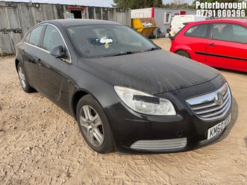 Location: Peterborough - 2010 VAUXHALL INSIGNIA EXC CDTI EFLEX 5 Door Hatchback REG: KM60HXA, Keys: No, MOT Expiry date: 08/04/2026, 1956 Diesel, 6 Speed Manual Diesel, Former Keepers: 3