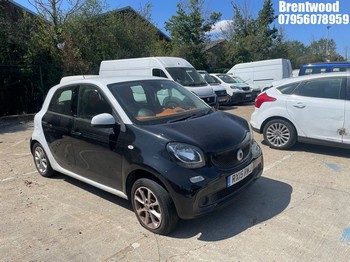 Location: Brentwood - 2015 SMART FORFOUR PASSION 5 Door Hatchback REG: RX15RWJ, Keys: No, MOT Expiry date: 10/02/2026, 999 Petrol, 5 Speed Manual Petrol, Former Keepers: 6