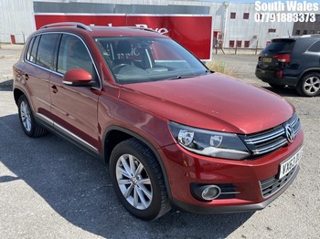Location: South Wales - 2013 VOLKSWAGEN TIGUAN SE TDI BLUE TECH 4 ESTATE REG: VX63DLU, 1968cc DIESEL, 7 SPEED S-AUTO DIESEL, Former Keepers: 4, Keys: Yes, MOT Expiry date: 04/06/2027