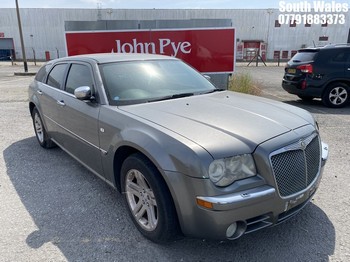Location: South Wales - 2006 CHRYSLER 300C CRD AUTO Estate REG: VU56AOK, Keys: No, MOT Expiry date: 23/03/2026, 2987 Diesel, 5 Speed Auto Diesel, Former Keepers: 5