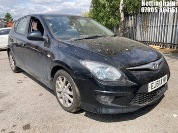 Location: Nottingham - 2011 HYUNDAI I30 COMFORT CRDI 5 Door Hatchback REG: EJ61AYW, Keys: No, MOT Expiry date: 26/08/2026, 1582 Diesel, 6 Speed Manual Diesel, Former Keepers: 5