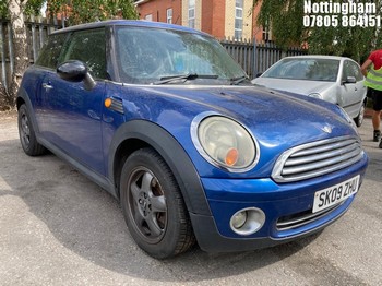 Location: Nottingham - 2009 MINI ONE 3 Door Hatchback REG: SK09ZHU, Keys: No, MOT Expiry date: 17/12/2026, 1397 Petrol, 6 Speed Manual Petrol, Former Keepers: 9