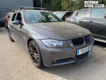 Location: Mitcham - 2009 BMW 325I M SPORT TOURING Estate REG: YE58NPC, Keys: No, MOT Expiry date: 03/10/2026, 2996 Petrol, 6 Speed Manual Petrol, Former Keepers: 6