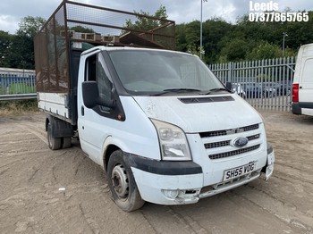 Location: Leeds - 2005 FORD TRANSIT 350 MWB TD Dropside Lorry REG: SH55VOG, Keys: No, MOT Expiry date: 30-12-2026, 2402 Diesel, 5 Speed Manual Diesel, Former Keepers: 6