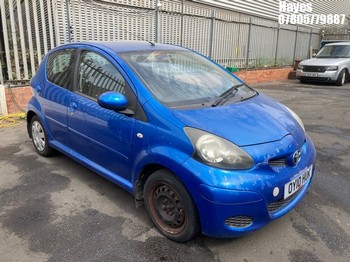 Location: Hayes - 2010 TOYOTA AYGO BLUE VVT-I 5 Door Hatchback REG: OY10HUK, Keys: No, MOT Expiry date: 16/08/2026, 998 Petrol, 5 Speed Manual Petrol, Former Keepers: 4