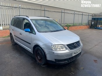 Location: Hayes - 2004 VOLKSWAGEN TOURAN S MPV REG: PK04XYX, Keys: No, MOT Expiry date: 15/07/2026, 1598 Petrol, 5 Speed Manual Petrol, Former Keepers: 7
