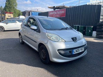 Location: Stapleford - 2009 PEUGEOT 107 URBAN MOVE 3 Door Hatchback REG: LN09YNT, Keys: Yes, MOT Expiry date: 18/03/2027, 998 Petrol, 5 Speed Manual Petrol, Former Keepers: 9