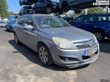 Location: Stapleford - 2008 VAUXHALL ASTRA BREEZE 5 Door Hatchback REG: BN08KNK, Keys: Yes, MOT Expiry date: 01/06/2026, 1598 Petrol, 5 Speed Manual Petrol, Former Keepers: 2