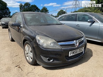 Location: Mitcham - 2007 VAUXHALL ASTRA SXI 5 Door Hatchback REG: FM56DDZ, Keys: No, MOT Expiry date: 16/02/2026, 1598 Petrol, 5 Speed Manual Petrol, Former Keepers: 7