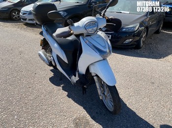 Location: Mitcham - 2021 HONDA FSH 125-M Motorcycle REG: SO21LPC, Keys: No, MOT Expiry date: 04/11/2025, 125 Petrol, AUTOMATIC, Former Keepers: 6