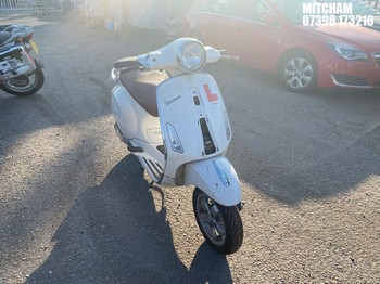 Location: Mitcham - 2014 PIAGGIO VESPA PRIMAVERA 125 3V Scooter REG: LM14OTS, Keys: No, MOT Expiry date: 30/12/2025, 124 Petrol, AUTOMATIC, Former Keepers: 3