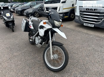 Location: Mitcham - 2006 BMW F 650 GS 04 Motorcycle REG: FP06JVA, Keys: No, MOT Expiry date: 23/07/2024, 652 Petrol, MANUAL, Former Keepers: 4
