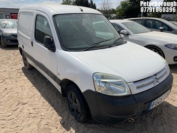 Location: Peterborough - 2005 CITROEN BERLINGO 600D LX Car Derived Van REG: FD05CGX, Keys: No, MOT Expiry date: 08/04/2026, 1868 Diesel, 5 Speed Manual Diesel, Former Keepers: 7