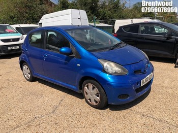 Location: Brentwood - 2010 TOYOTA AYGO BLUE VVT-I 5 Door Hatchback REG: HJ60GCY, Keys: No, MOT Expiry date: 07/11/2025, 998 Petrol, 5 Speed Manual Petrol, Former Keepers: 4