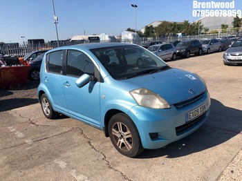 Location: Brentwood - 2009 DAIHATSU SIRION SE AUTO 5 Door Hatchback REG: EX09XBW, Keys: No, MOT Expiry date: 18/10/2026, 1298 Petrol, 4 Speed Auto Petrol, Former Keepers: 9