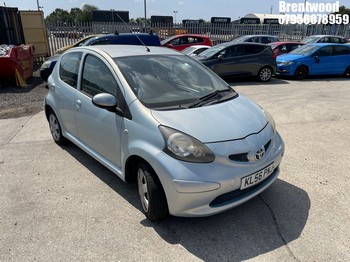 Location: Brentwood - 2006 TOYOTA AYGO+ VVT-I 5 Door Hatchback REG: KL56PNJ, Keys: No, MOT Expiry date: 14/06/2025, 998 Petrol, 5 Speed Manual Petrol, Former Keepers: 10