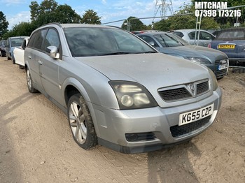 Location: Mitcham - 2006 VAUXHALL VECTRA SRI 16V Estate REG: KG55CZP, Keys: No, MOT Expiry date: 25/04/2025, 1796 Petrol, 5 Speed Manual Petrol, Former Keepers: 3