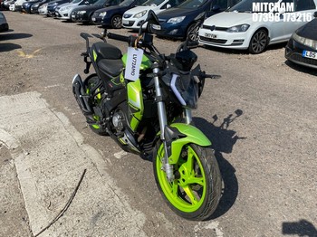 Location: Mitcham - 2022 KEEWAY RKF 125 E5 Motorcycle REG: LV72AMO, Keys: No, MOT Expiry date: 30/06/2026, 125 Petrol, MANUAL, Former Keepers: 1