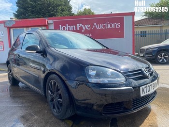 Location: Hull - 2007 VOLKSWAGEN GOLF TDI S 3 Door Hatchback REG: KT07BWN, Keys: No, MOT Expiry date: 19/10/2026, 1896 Diesel, 5 Speed Manual Diesel, Former Keepers: 16