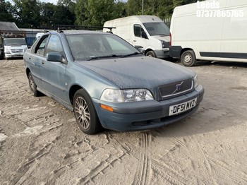 Location: Leeds - 2002 VOLVO S40 S 4 Door Saloon REG: DF51MVZ, Keys: No, MOT Expiry date: 07-07-2026, 1587 Petrol, 5 Speed Manual Petrol, Former Keepers: 3