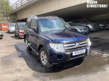Location: Hayes - 2011 MITSUBISHI SHOGUN EQUIPPE DI-D SWB Estate REG: ST11OZS, Keys: No, MOT Expiry date: 30/06/2027, 3200 Diesel, 5 Speed Manual Diesel, Former Keepers: 1