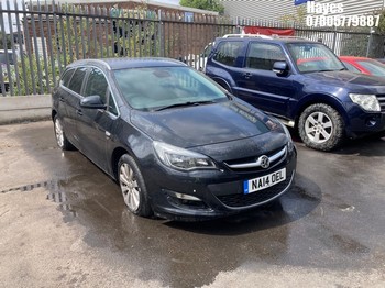 Location: Hayes - 2014 VAUXHALL ASTRA ELITE CDTI AUTO Estate REG: NA14OEL, Keys: No, MOT Expiry date: 14/12/2026, 1956 Diesel, 6 Speed Auto Diesel, Former Keepers: 2