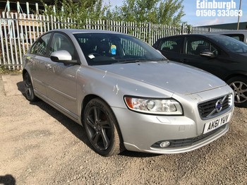 Location: Edinburgh - 2011 VOLVO S40 SE LUX EDITION DRIVE 4 Door Saloon REG: AK61YUV, Keys: No, MOT Expiry date: 24/08/2025, 1560 Diesel, 6 Speed Manual Diesel, Former Keepers: 6