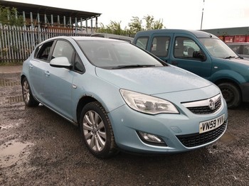 Location: Edinburgh - 2009 VAUXHALL ASTRA EXCLUSIV CDTI 108 5 Door Hatchback REG: VN59YVV, Keys: No, MOT Expiry date: 04/09/2026, 1686 Diesel, 6 Speed Manual Diesel, Former Keepers: 4