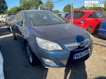 Location: Mitcham - 2012 VAUXHALL ASTRA ACTIVE 5 Door Hatchback REG: WU62OMV, Keys: No, MOT Expiry date: 15/09/2026, 1598 Petrol, 5 Speed Manual Petrol, Former Keepers: 4