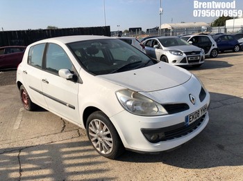 Location: Brentwood - 2008 RENAULT CLIO DYNAMIQUE TURBO 100 5 Door Hatchback REG: EK08YHH, Keys: No, MOT Expiry date: 27/04/2026, 1149 Petrol, 5 Speed Manual Petrol, Former Keepers: 1