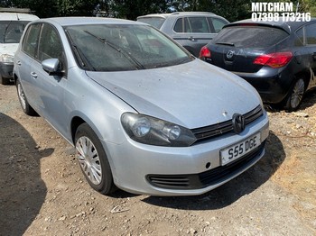 Location: Mitcham - 2011 VOLKSWAGEN GOLF S TSI 5 Door Hatchback REG: S55DGE, Keys: No, MOT Expiry date: 30/08/2023, 1197 Petrol, 5 Speed Manual Petrol, Former Keepers: 4