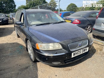 Location: Mitcham - 2005 VOLVO V70 SE (140 BHP) AUTO Estate REG: WH05OWH, Keys: No, MOT Expiry date: 10/11/2023, 2435 Petrol, 5 Speed Auto Petrol, Former Keepers: 8