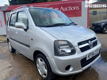 Location: Hull - 2004 VAUXHALL AGILA DESIGN 16V MPV REG: KF54ZZD, Keys: No, MOT Expiry date: 17/05/2026, 1199 Petrol, 5 Speed Manual Petrol, Former Keepers: 6