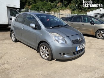 Location: Leeds - 2007 TOYOTA YARIS SR 5 Door Hatchback REG: YF57CUX, Keys: No, MOT Expiry date: 13-10-2026, 1296 Petrol, 5 Speed Manual Petrol, Former Keepers: 8