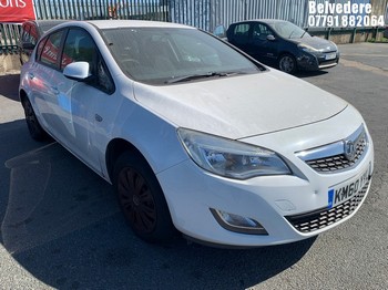 Location: BELVEDERE - 2010 VAUXHALL ASTRA EXCLUSIV 98 5 DOOR HATCHBACK REG: KM60YYL, 1398cc Petrol, 5 Speed Manual Petrol, Former Keepers: 4, Keys: No, MOT: Expiry date23.12.2026