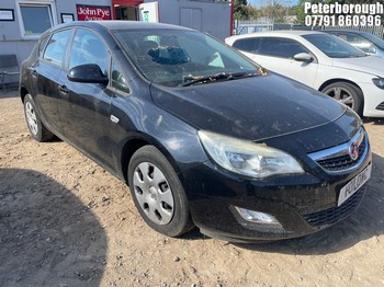 Location: Peterborough - 2011 VAUXHALL ASTRA EXCLUSIV AUTO 5 Door Hatchback REG: VO11OWC, Keys: No, MOT Expiry date: 29/01/2027, 1598 Petrol, 6 Speed Auto Petrol, Former Keepers: 8