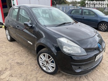 Location: Peterborough - 2007 RENAULT CLIO INITIALE 5 Door Hatchback REG: HJ07VEB, Keys: No, MOT Expiry date: 10/11/2026, 1598 Petrol, 5 Speed Manual Petrol, Former Keepers: 7